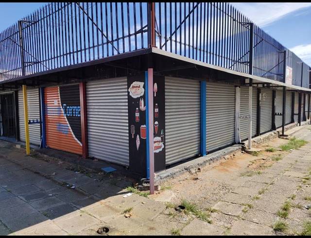 20M² WAREHOUSE FOR SALE IN KRUGERSDORP CENTRAL